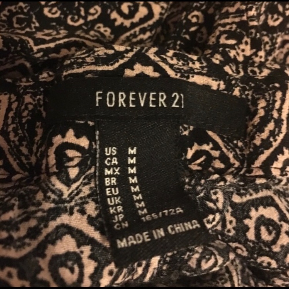 Forever 21 kaleidoscope skater skirt M - Picture 4 of 4